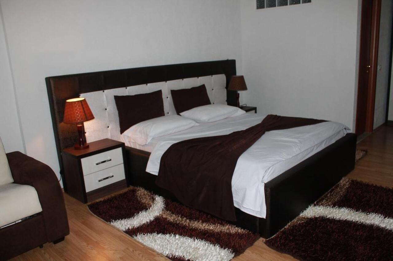 Hotel Livia Tirana Exterior photo